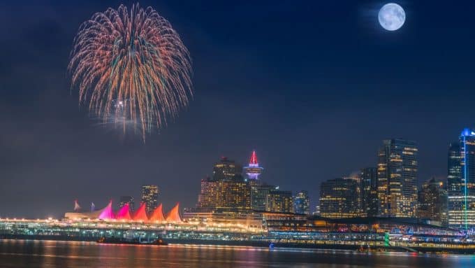 new-years-fireworks-in-Vancouver-680x383